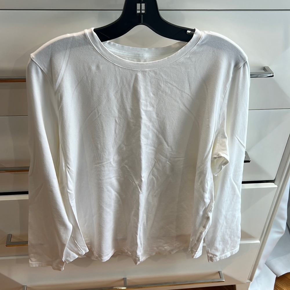 Long sleeve soft t shirt almost new